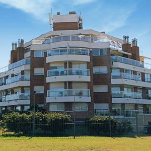 Barra De Carrasco Apartamento En Alquiler 3 Dormitorios