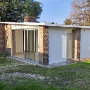 Estrena Tu Nuevo Hogar: Casa De Diseño, Luz Y Jardín En Solymar Sur!