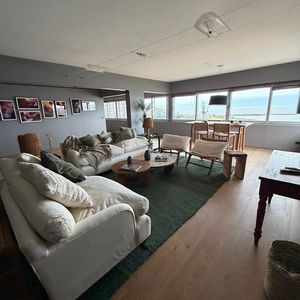 Alquiler Apartamento 2 Dormitorios Con Cochera Puerto Del Buceo