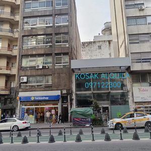Local Alquiler 18 De Julio Y Vázquez 700mc