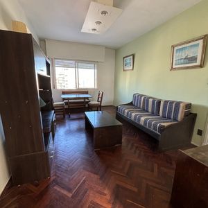En Venta Apto 2 Dorm 2 Baños, Barrio Cordon