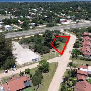 Venta Terreno Con Gran Frente En Excelente Entorno, Ciudad De La Costa F1