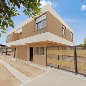 Estrena!!! Venta Casa 3 Dormitorios Solymar Sur