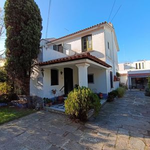 Venta Casa De Estilo En Carrasco Sur Ideal Inversor O Empresa
