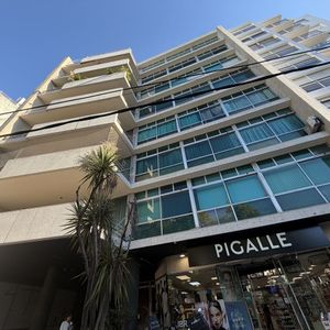 Venta Apartamento De Epoca 2 Dormitorios Pocitos