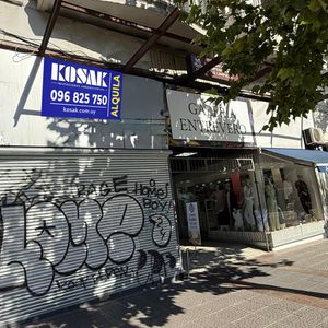 Venta Local Comercial 18 De Julio Y Plaza Del Entrevero