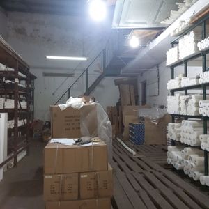 Deposito Con Entrada Para Camiones