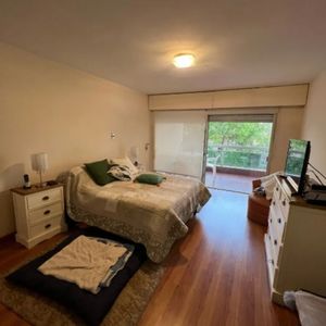 Venta Apartamento Pocitos 3 Dormitorios + Servicio, Piso Completo.+