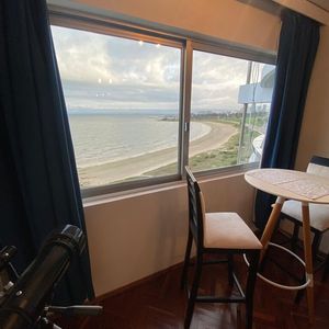 Venta Apartamento 2 Dormitorios En Rambla De Malvín Con Vista  Al Mar Con Renta