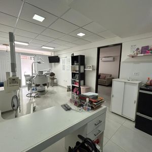 Local/oficina En Venta, Cond. Bellini En Equipetrol