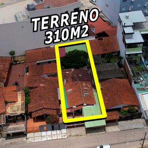 Casa En Venta Como Terreno De Ocasión