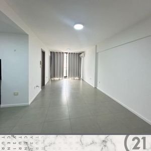 Monoambiente Con Parqueo Y Balcon En Alquiler Edificio Nano Smart Equipetrol