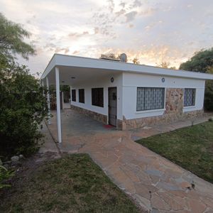 Dueño Vende Con Renta, Casa De 4 Dormitorios, Totalmente Equipada 