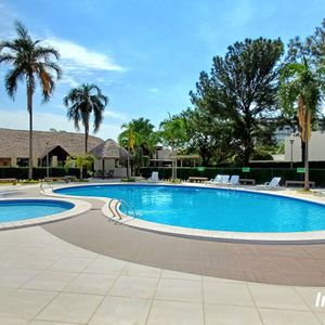  Casa 2 Plantas En Venta Condominio Ciudad Jardín