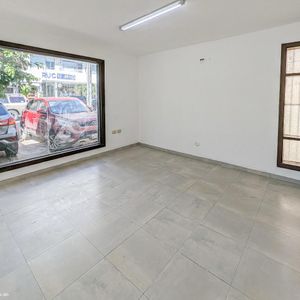 Local Comercial / Oficina En Alquiler - Equipetrol 