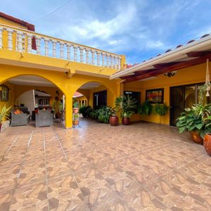 Casa En Venta Av.cumavi Y Canal Guapilo 4to Anillo