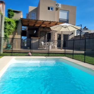 Casa En Pinares - Punta Del Este Con Piscina !!!