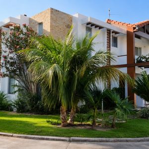 Cond. La Pradera - Zona Norte