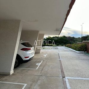 Venta, 2 Dorm, Rambla Punta Del Este.