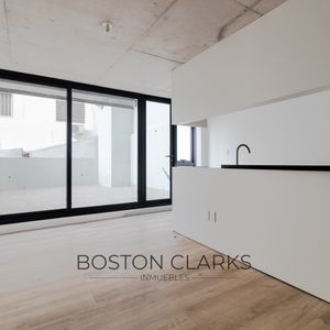 Apartamento De Dos Dormitorios Con Patio En Venta En Aguada