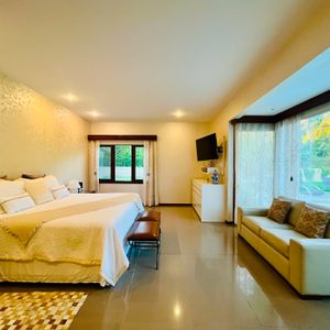 Casa De Lujo En Colinas Del Urubo 