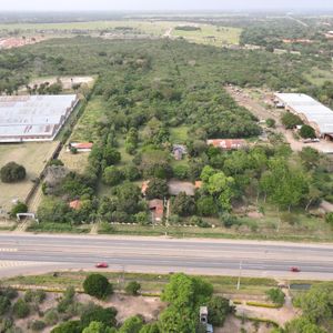 En Venta Quinta De 24,2 Hectáreas Sobre Doble Vía A Cotoca