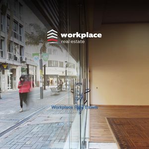 Gran Local Comercial Con Excelente Visibilidad En Peatonal
