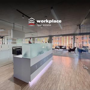Piso De Oficinas Más Local- Punta Carretas / Golf - Venta