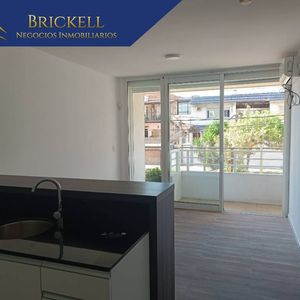 Alquiler Apartamento 1 Dormitorio Con Cochera En Malvin A Una Cuadra De La Rambla!
