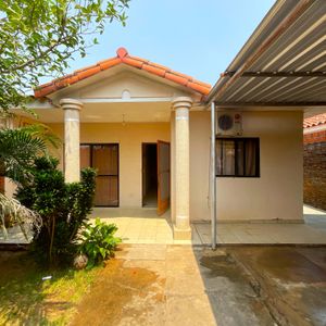 Casa En Venta - Urb Palmitas - Zona Sur
