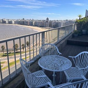 Penthouse En Rambla. 266 Mts.  Gran Estar Con Estufa Leña. 2 Garajes Para 4x4