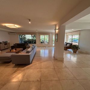 Apto En Carrasco - Bbq. Piscina Propia. 2 Gjes. Alq. En Us$ 4000 Hasta Dic. 2026