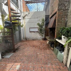 Casa En Venta - 5 Dormitorios Y 5 Baños – Ideal Empresa O 2-3 Familias