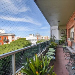 Apartamento Av.brasil Y Ellauri. Muy Amplio Y Reciclado! Piso Alto, Balcon . Gran Garaje Y Cochera. Box. 150 Mts Totales