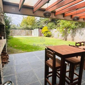 Barrio San Nicolas. Ph Independiente. Fondo. Piscina. Libre El 1 De Mayo 2026.