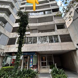 Benito Blanco Y Av.brasil. Garaje Fijo. Losa Central  + Vig 24horas.. 76 Mts