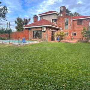 Carrasco Sur! Sara De Ibañez 2055 Prox.bolivia Y Av.italia Al Sur. 807 Mts Terr. 292 Edif. Fondo. Bbcoa. Piscina.