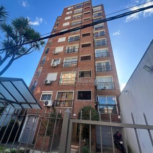 Santiago Gadea 3361 Esq. Luis A De Herrera. 2 Dorm  + Baño. Cocina Definida.