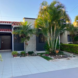 Casa En Venta De Oferta!! Zona Norte En Condominio