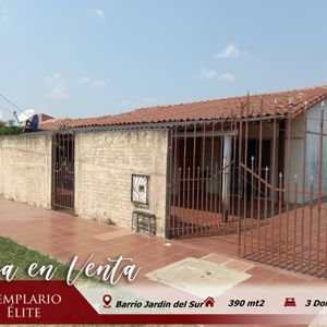Casa Económica En Terreno Amplio