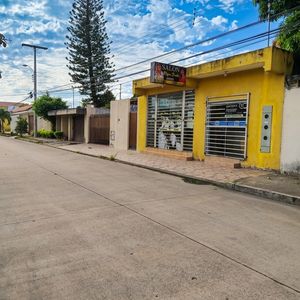 Casa Con Tienda En Venta – Ingreso Desde El Día 1