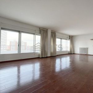 Apartamento En Venta / Centro - Inmobiliaria Lars