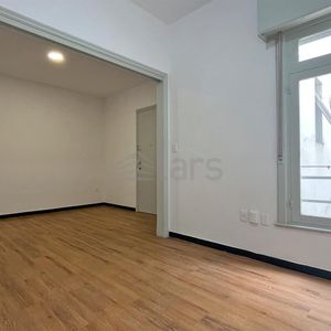 Apartamento En Alquiler / Cordón - Inmobiliaria Lars