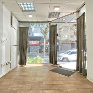 Local Comercial En Alquiler / Centro - Inmobiliaria Lars