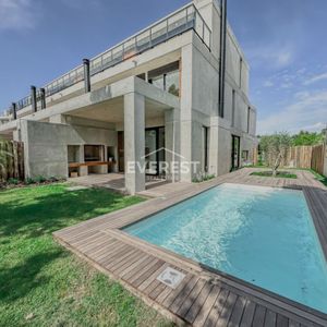 Venta De Exclusiva Casa En Parques Xigna