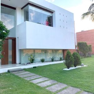 Casa Amoblada De Dos Plantas En Alquiler