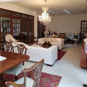 Hermosa Casa En Venta - Barrio Hamacas