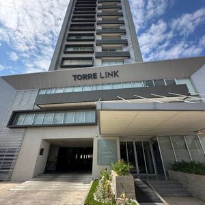 Oficina Amoblada En Alquiler - Torre Link