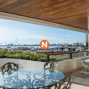 Sólido Apartamento En Venta, Península, Punta Del Este, 3 Dormitorios.
