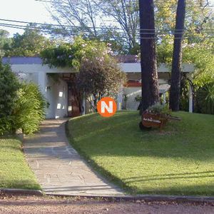 Casa En Venta, Mansa, Punta Del Este, 4 Dormitorios.